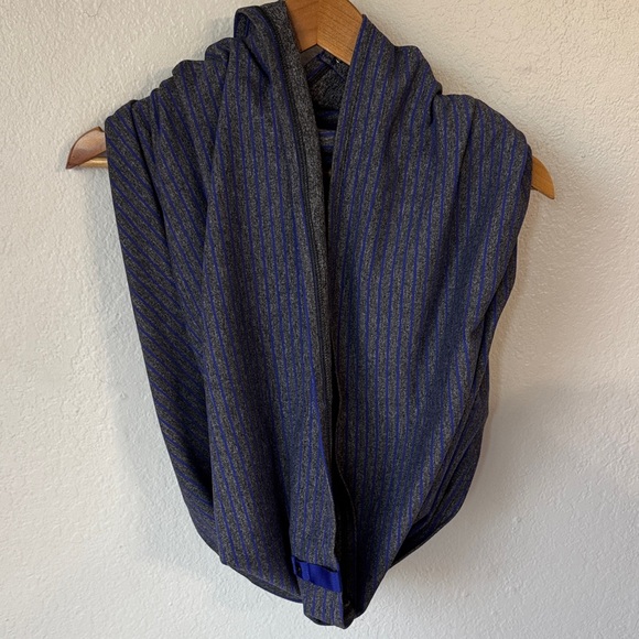 Lululemon Vinyasa Scarf - Picture 1 of 4